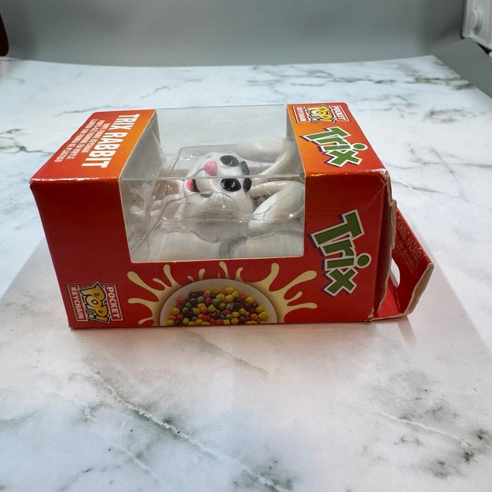 Trix Rabbit Funko Keychain - Picture 5 of 6